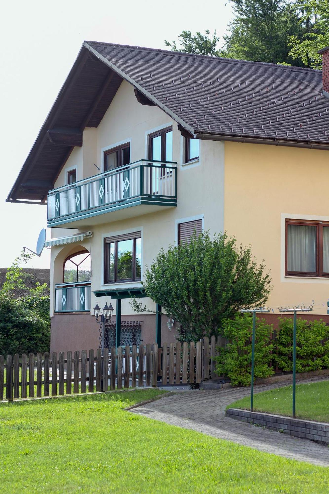 Self-Check In Apartmenthotel Seeglueck Пёрчах-ам-Вёртерзе Экстерьер фото