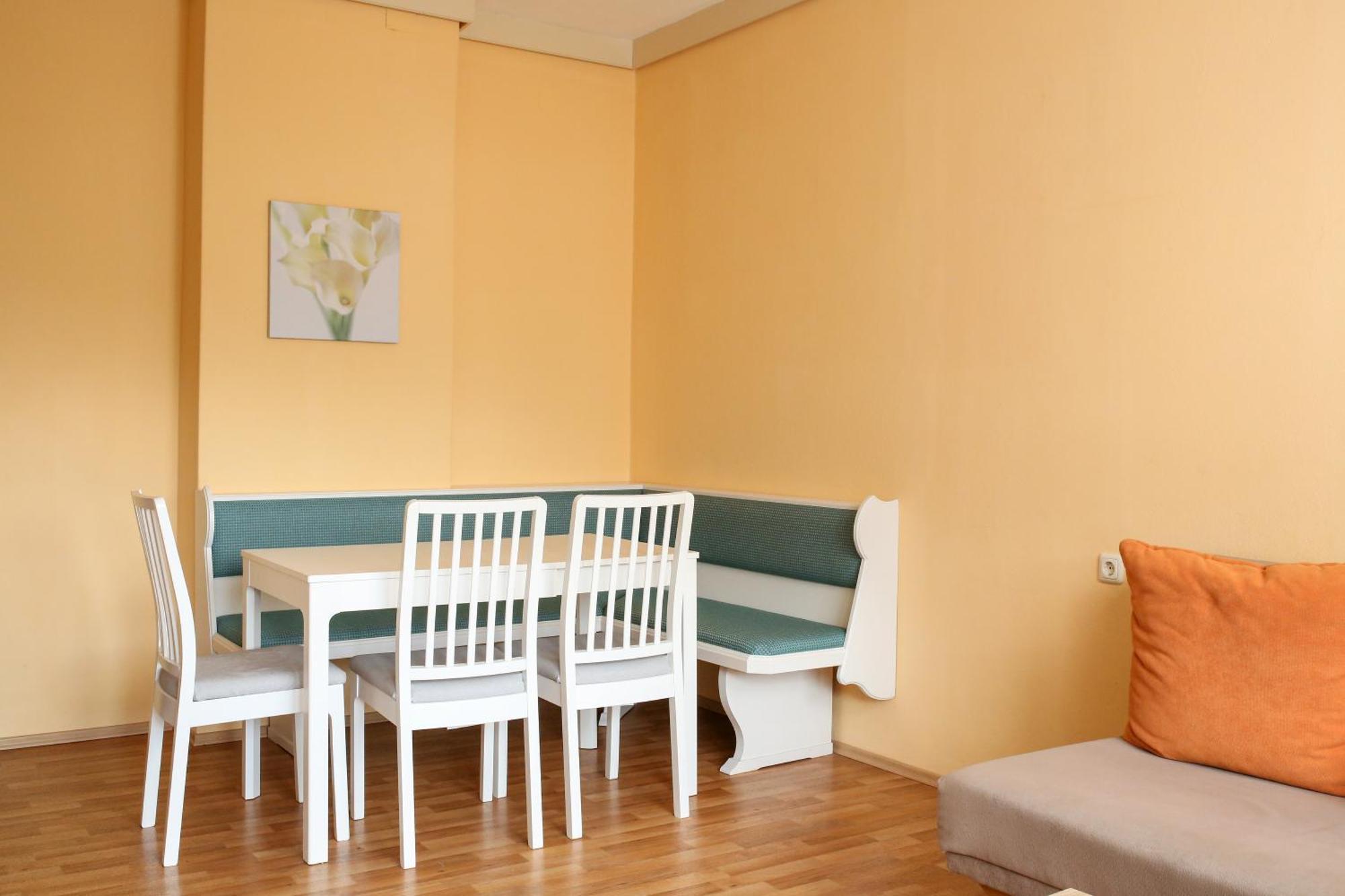 Self-Check In Apartmenthotel Seeglueck Пёрчах-ам-Вёртерзе Экстерьер фото