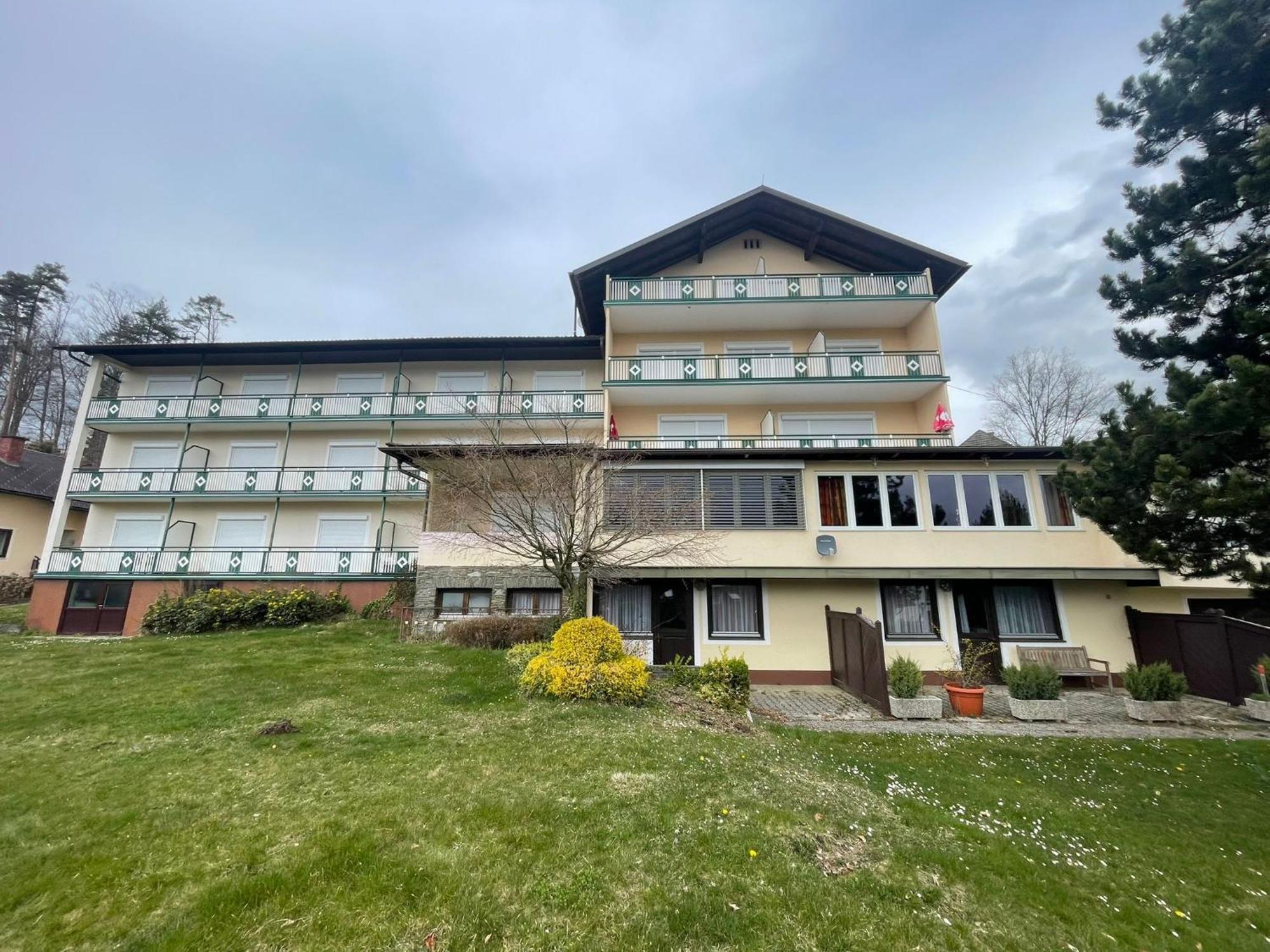 Self-Check In Apartmenthotel Seeglueck Пёрчах-ам-Вёртерзе Экстерьер фото